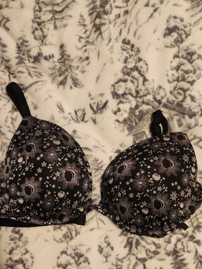 Victoria's Secret Cosmic Pushup Bra